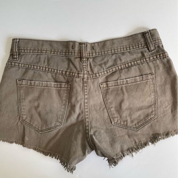 Free People Distressed Frayed Raw Hem Denim Shorts Size 26 Brown Green Festival - Picture 2 of 6